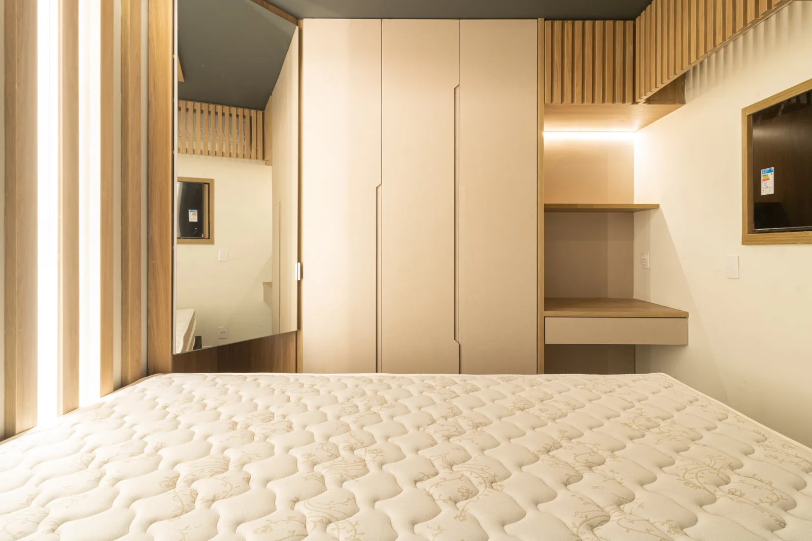 1 quarto completo ao lado estacao Fradique Pinheiros — foto 2