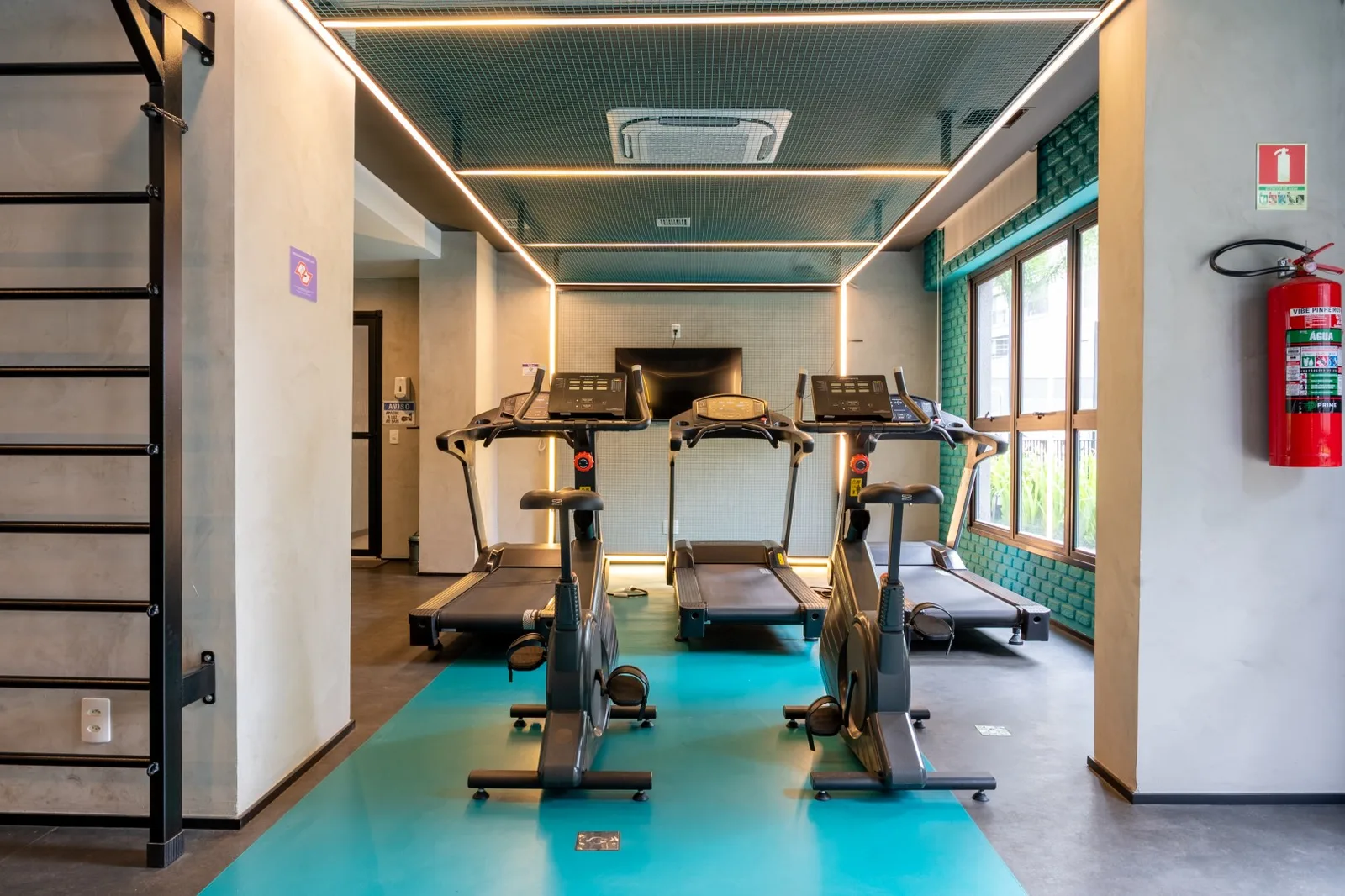 studio completo moderno, 1 banheiro, no melhor de Pinheiros — foto 42