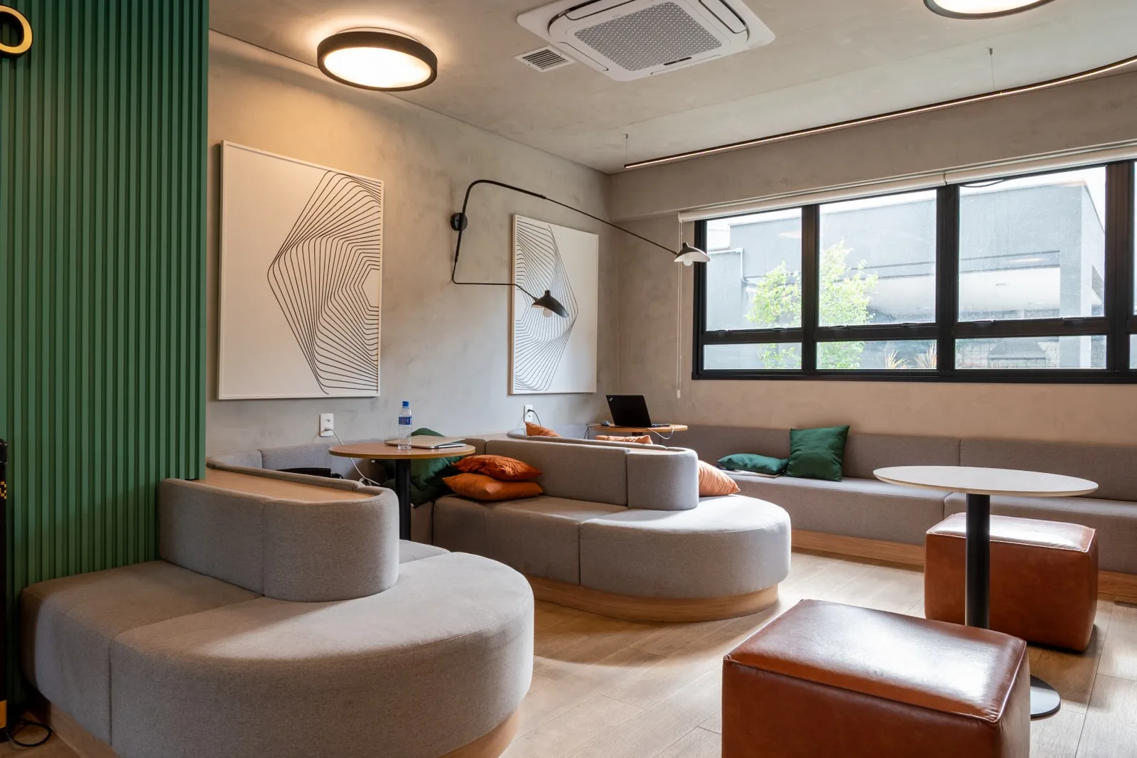 studio completo moderno, 1 banheiro, no melhor de Pinheiros — foto 48